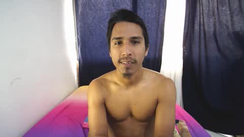 Snapshot of michaelhotbbc chatting on 12/04/25, 01:09 Michael online show from 12/04/25, 01:09