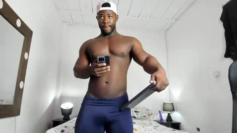 michaell_donnovann online show from 06/05/26, 06:57
