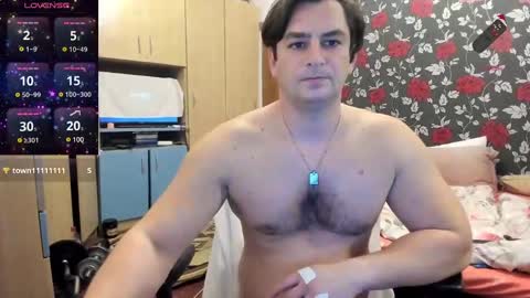 Snapshot of michaelragnar90 chatting on 12/19/24, 05:18 michaelragnar90 online show from 12/19/24, 05:18