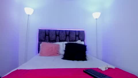 Michelle online show from 12/05/24, 05:39