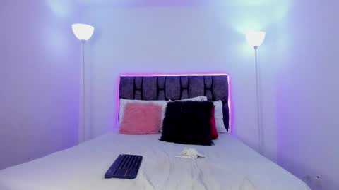 Michelle online show from 01/28/25, 04:08