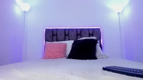 Michelle online show from 03/05/25, 04:02