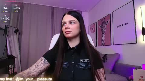 Kate online show from 11/21/25, 01:04