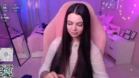Snapshot of michela_fruet chatting on 05/04/26, 01:01 Kate online show from 05/04/26, 01:01