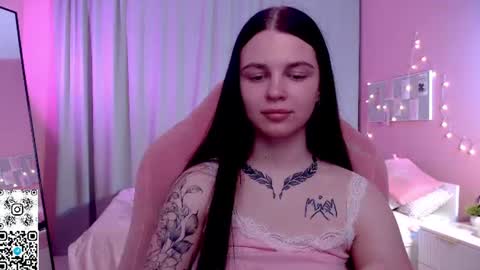 Kate online show from 06/25/26, 01:38