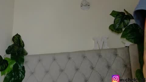 Snapshot of michele_rooss00 chatting on 11/10/25, 08:57 melannie follow my new page online show from 11/10/25, 08:57