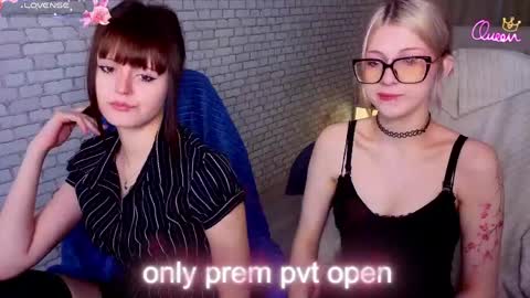 Snapshot of michelewild chatting on 03/18/26, 01:36 Michele online show from 03/18/26, 01:36