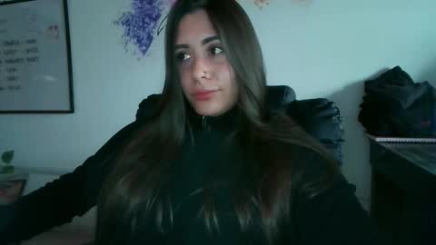 Snapshot of michell_h chatting on 03/17/26, 03:15 Nani online show from 03/17/26, 03:15