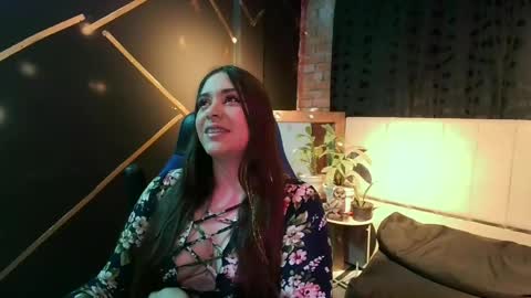 Snapshot of michell_h chatting on 05/11/26, 06:41 Nani online show from 05/11/26, 06:41