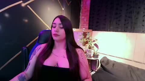 Snapshot of michell_h chatting on 05/13/26, 03:26 Nani online show from 05/13/26, 03:26