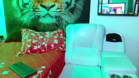 Snapshot of michell_myers chatting on 02/02/25, 12:30 michell_myers online show from 02/02/25, 12:30