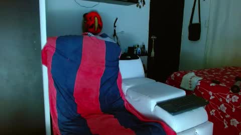 Snapshot of michell_myers chatting on 02/15/25, 11:14 michell_myers online show from 02/15/25, 11:14