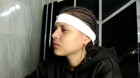 Snapshot of michell_rs chatting on 01/22/25, 02:26 michell_rs online show from 01/22/25, 02:26