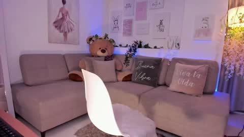 Michelle online show from 12/29/24, 12:20