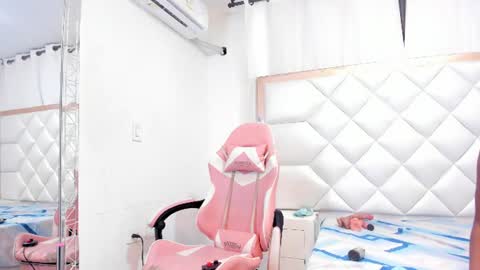 Snapshot of michelleblair1 chatting on 06/09/26, 12:50 michelleblair1 online show from 06/09/26, 12:50