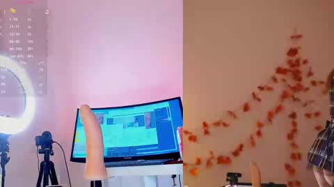 Michelle online show from 10/22/25, 12:27