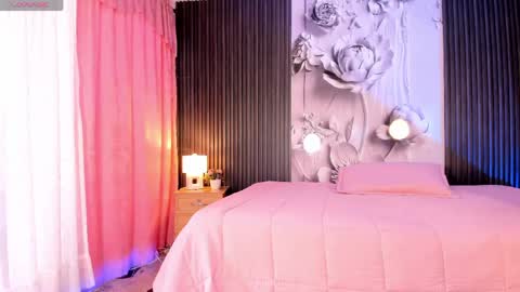 michellepreston_ online show from 05/03/26, 12:00