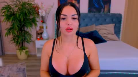 michellereys online show from 10/07/25, 07:11