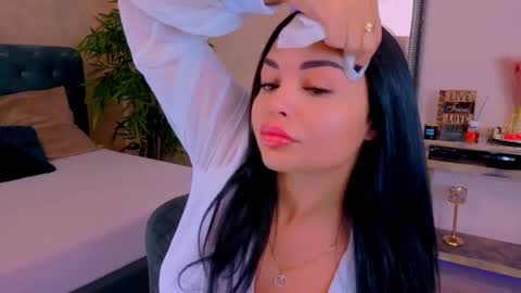 michellereys online show from 10/20/25, 07:36