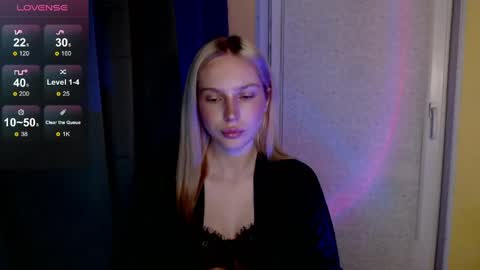 Snapshot of michellevelour chatting on 05/12/26, 05:54 Michelle online show from 05/12/26, 05:54