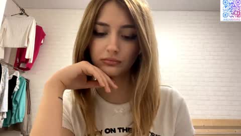 Jenny online show from 05/11/26, 04:04