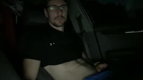 Snapshot of michgabo chatting on 09/19/25, 05:35 michgabo online show from 09/19/25, 05:35