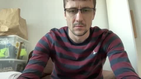 Snapshot of michgabo chatting on 10/08/25, 07:17 michgabo online show from 10/08/25, 07:17