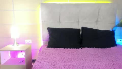 michonne_09 online show from 11/12/25, 08:30