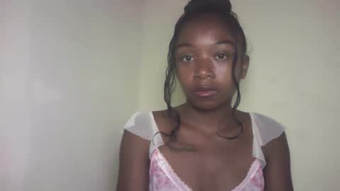 michou_69 online show from 05/21/26, 06:48