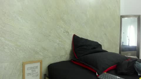 mick_lollipopp online show from 05/02/26, 07:41