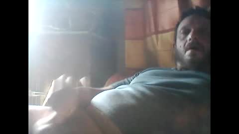 Snapshot of mickael236 chatting on 01/17/25, 10:33 mickael236 online show from 01/17/25, 10:33