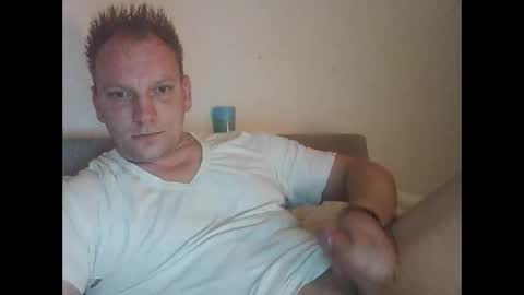 mickkxl online show from 12/15/25, 11:47