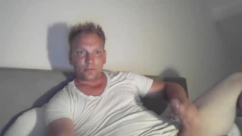Snapshot of mickkxl chatting on 08/04/26, 09:39 mickkxl online show from 08/04/26, 09:39