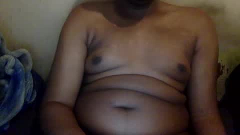 Snapshot of mickkzzx chatting on 12/29/24, 04:05 mickkzzx online show from 12/29/24, 04:05