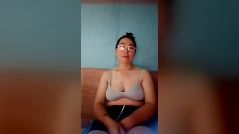 Snapshot of mickye00 chatting on 06/19/26, 08:45 Miky online show from 06/19/26, 08:45