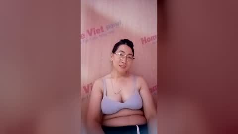 Snapshot of mickye00 chatting on 06/30/26, 01:50 Miky online show from 06/30/26, 01:50