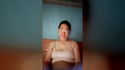 Snapshot of mickye00 chatting on 07/07/26, 02:10 Miky online show from 07/07/26, 02:10