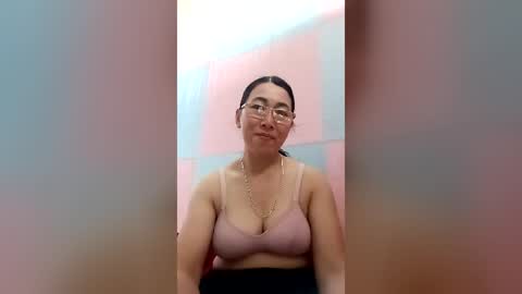 Snapshot of mickye00 chatting on 07/15/26, 02:50 Miky online show from 07/15/26, 02:50