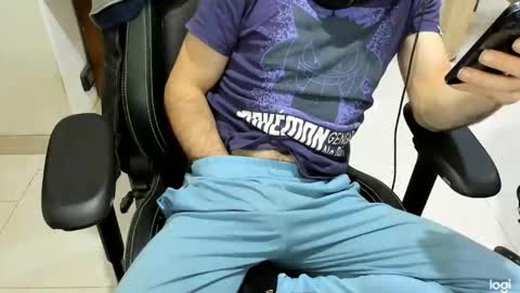 Snapshot of microfama00 chatting on 02/12/26, 07:25 microfama00 online show from 02/12/26, 07:25