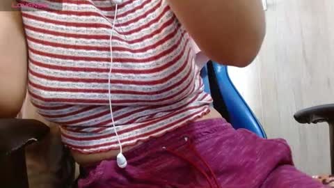 Snapshot of miculohot chatting on 04/14/26, 01:17 vanesa sexy online show from 04/14/26, 01:17