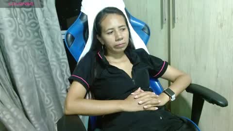 Snapshot of miculohot chatting on 05/17/26, 12:19 vanesa sexy online show from 05/17/26, 12:19
