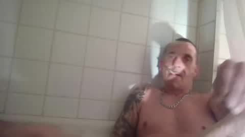 Snapshot of middle123456783939 chatting on 11/22/25, 04:33 middle123456783939 online show from 11/22/25, 04:33