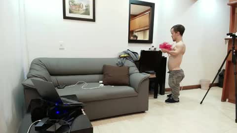 Aaron online show from 05/05/26, 11:02