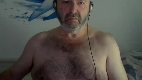 Snapshot of midhir chatting on 02/02/25, 12:57 kike online show from 02/02/25, 12:57