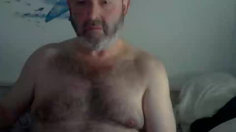 Snapshot of midhir chatting on 02/06/25, 06:02 kike online show from 02/06/25, 06:02