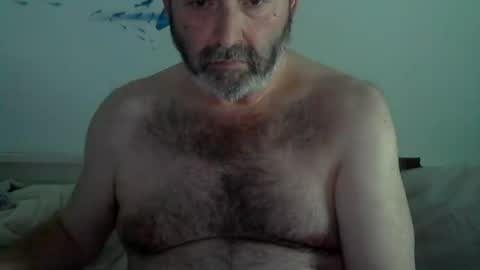 Snapshot of midhir chatting on 02/14/25, 07:23 kike online show from 02/14/25, 07:23