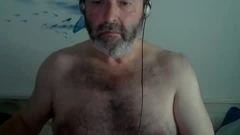 Snapshot of midhir chatting on 02/15/25, 10:21 kike online show from 02/15/25, 10:21