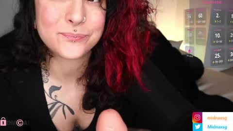 Snapshot of midnaxsg chatting on 03/12/26, 04:02 Midna online show from 03/12/26, 04:02