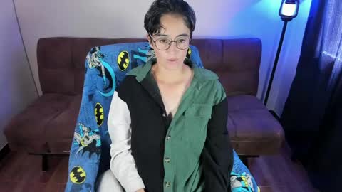 Snapshot of midnight07_ chatting on 04/30/26, 03:29 Blue online show from 04/30/26, 03:29