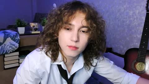 Snapshot of midnight_answer chatting on 12/09/24, 04:58 Max online show from 12/09/24, 04:58